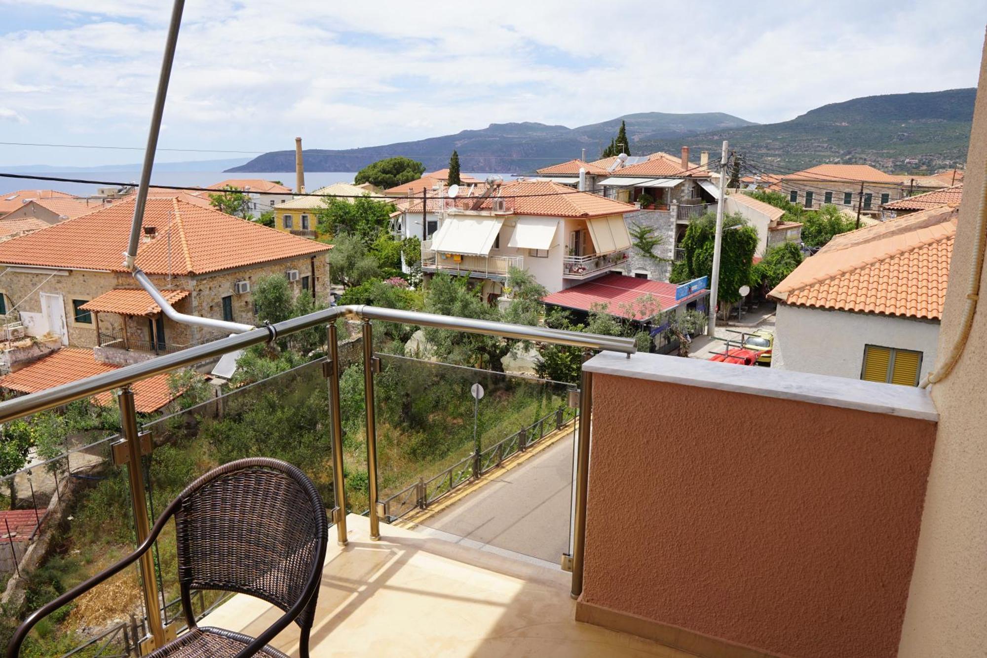 Sea And Sun Apartments 303 Ιδιωτικό Διαμέρισμα Kardhamili Ngoại thất bức ảnh