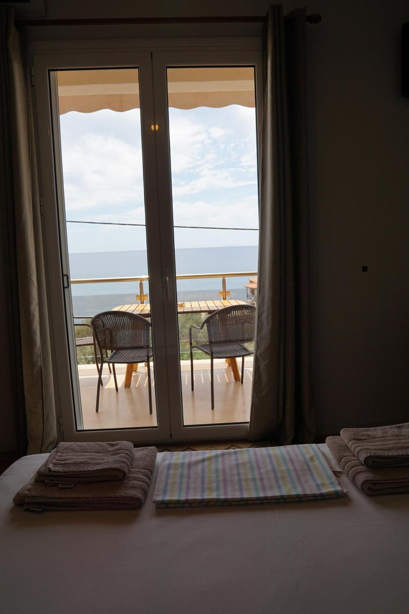 Sea And Sun Apartments 303 Ιδιωτικό Διαμέρισμα Kardhamili Ngoại thất bức ảnh