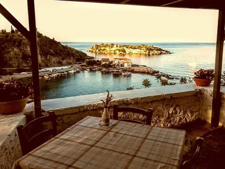 Sea And Sun Apartments 303 Ιδιωτικό Διαμέρισμα Kardhamili Ngoại thất bức ảnh